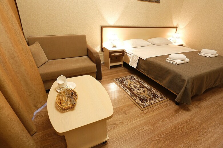Hotel Ritsa Hall