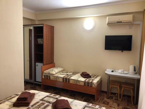 Hostal Zarya Guest House