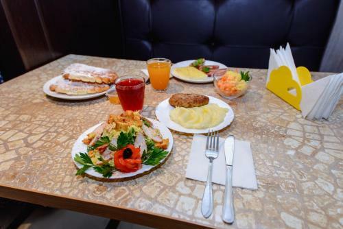 Hostal Zarya Guest House