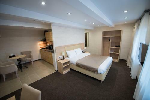Silver House Hotel