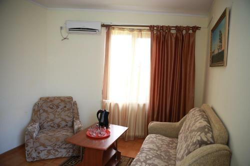 Hostal Beryozka V Dzemete Guest House