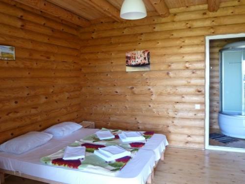 Hostal Guest House Ecohouse Belye Rosy