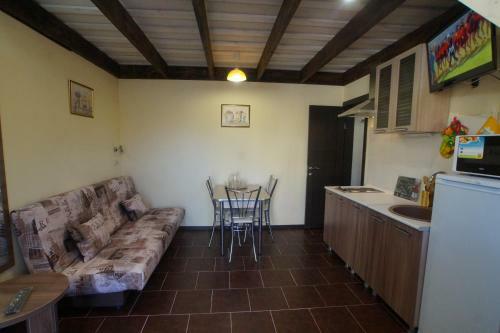 Hostal Karamel Guest House