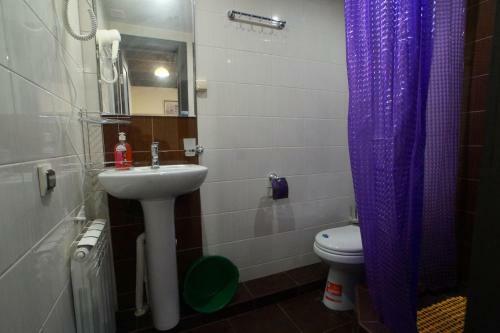 Hostal Karamel Guest House