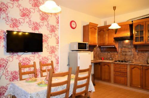 Apartamento Guest House On Malyshevskaya 109