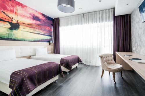 Frigate Hotel