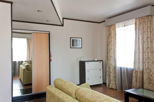 Prionezhsky Club Hotel