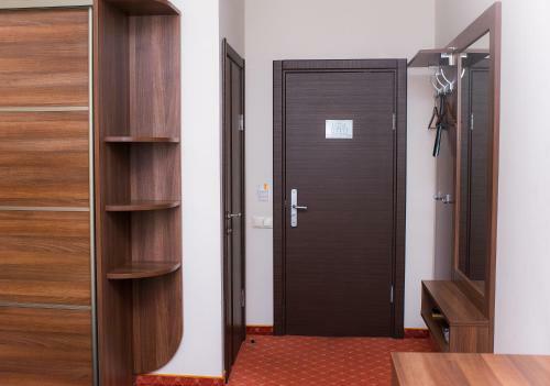 Hotel 903