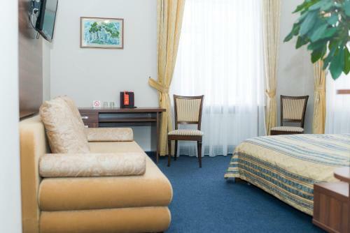 Hotel 903