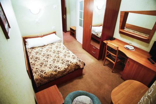 Hotel Oktyabrskaya