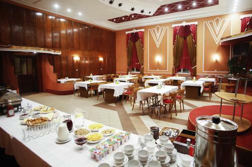 Hotel Oktyabrskaya