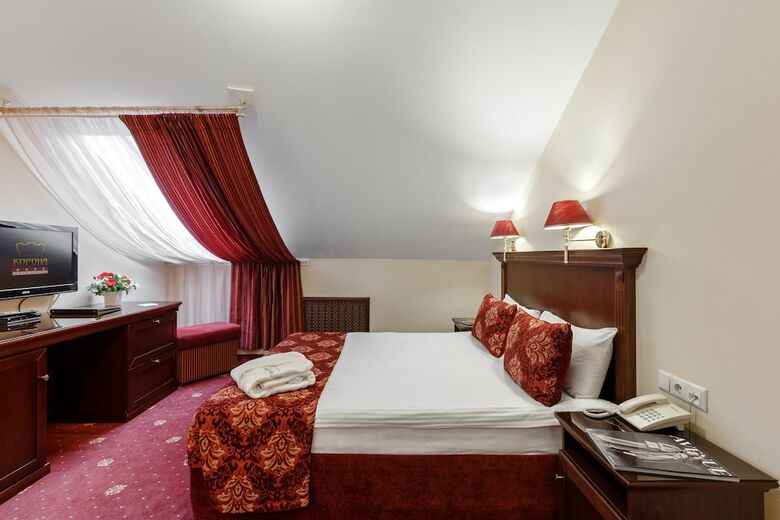 Club Hotel Corona