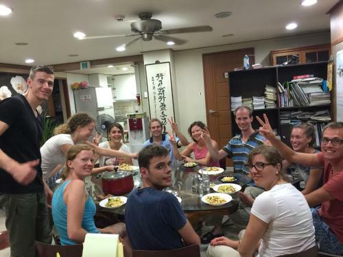 Hostal Hwaseong Guesthouse