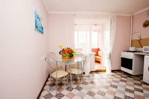 Apartment "kvartirniy Vopros" Stroiteley 8