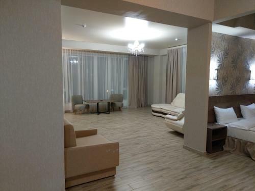 Central Inn Conference Hotel
