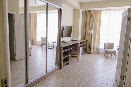 Central Inn Conference Hotel