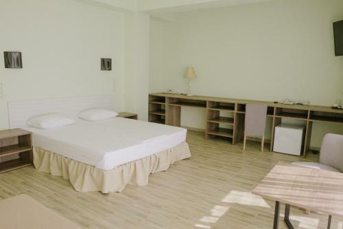 Central Inn Conference Hotel
