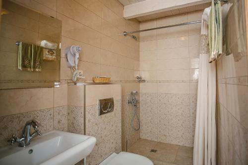 Posada Guest House Province