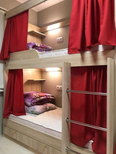 Hostel ? 1