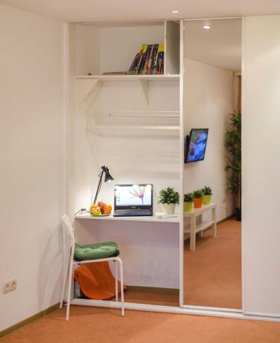 Apartment On Pirogova 7