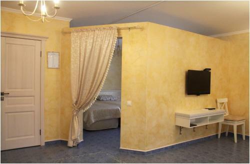 Hostal Assol Guest House