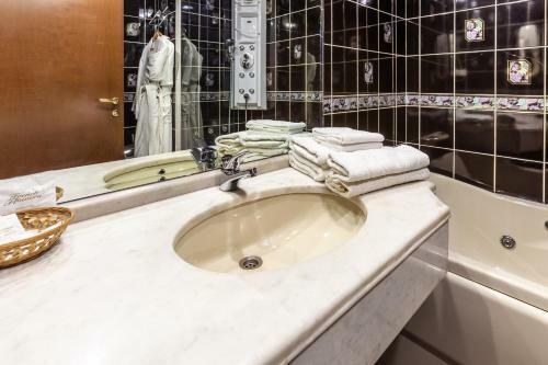 President Hotel Tyumen Center