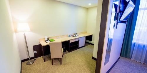 Reston Hotel & Spa