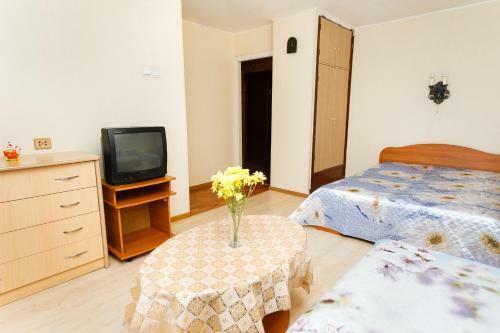 Apartments On Azina