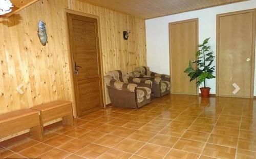 Hostal Gavan Guest House