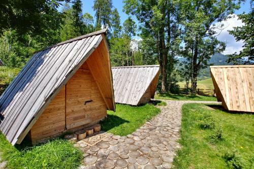 Albergue Cvet Gora - Camping, Glamping And Accomodations
