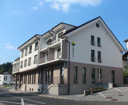 Hotel Ktc Lo?ki Potok
