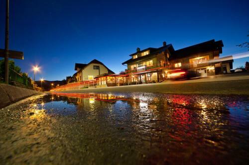 Hostal Gostilna Samarin