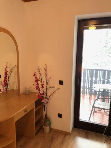 Hostal Encijan Apartments