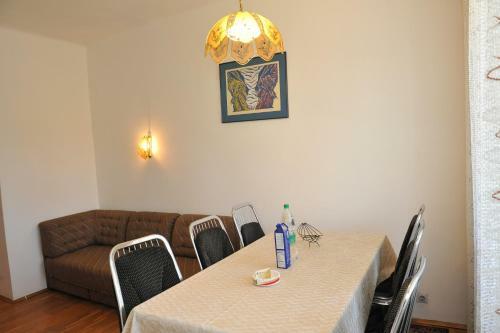 Spacious 3-bedroom Apartment Lev