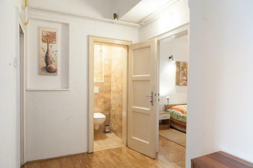 Spacious 3-bedroom Apartment Lev