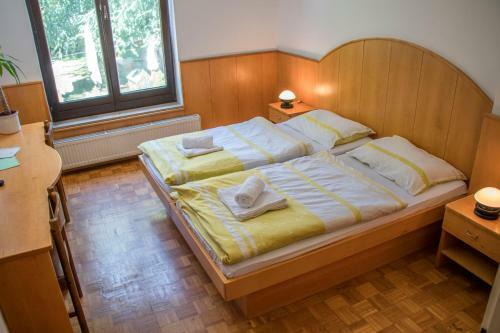 Hostal Guest House Park ?ibert