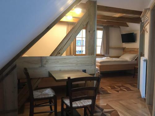 Bed & Breakfast De?ela Okusov