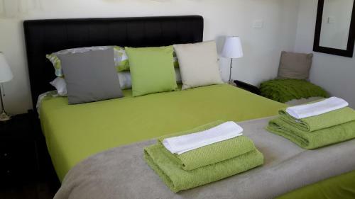 Bed & Breakfast Bass Coast Country Cottages