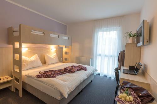 Topmotel