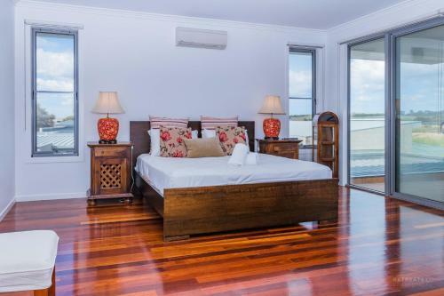 Lahinch Mews - Family Bookings Only