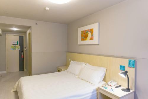 Hotel Jinjiang Inn Danjiangkou Chezhan Road