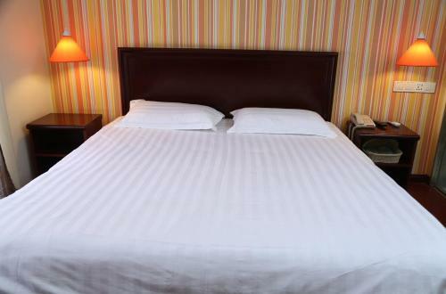 Pai Hotel Yanjiao Tianyang Square