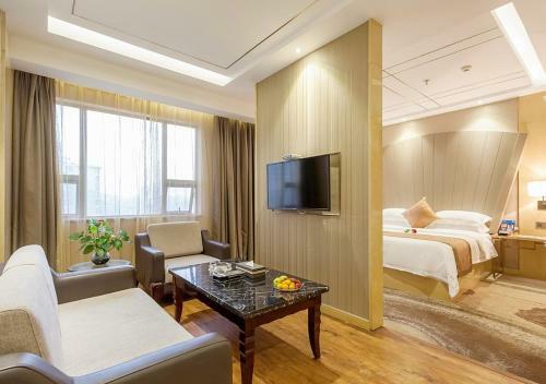 Fuqing Golden Eagle Days Hotel