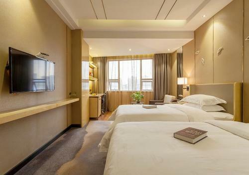 Fuqing Golden Eagle Days Hotel