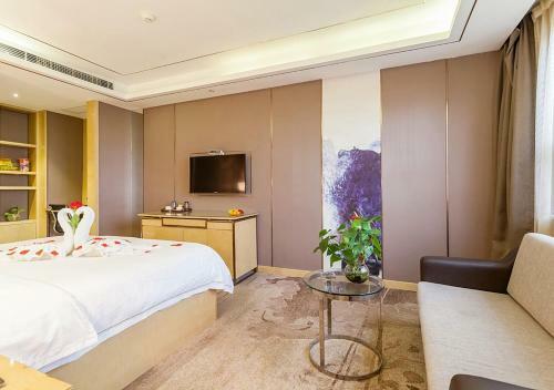 Fuqing Golden Eagle Days Hotel