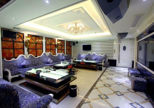 Fuqing Golden Eagle Days Hotel