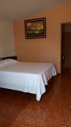 Hotel Cabinas El Tropico