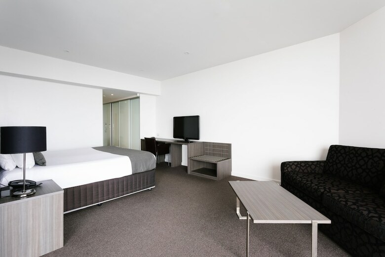 Hotel The Lakes Resort
