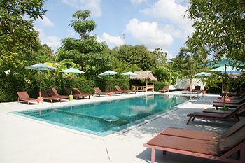 Hotel Hacienda Resort & Beach Club