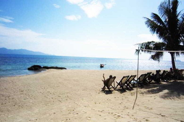 Hotel Thaniza Beachfront Resort